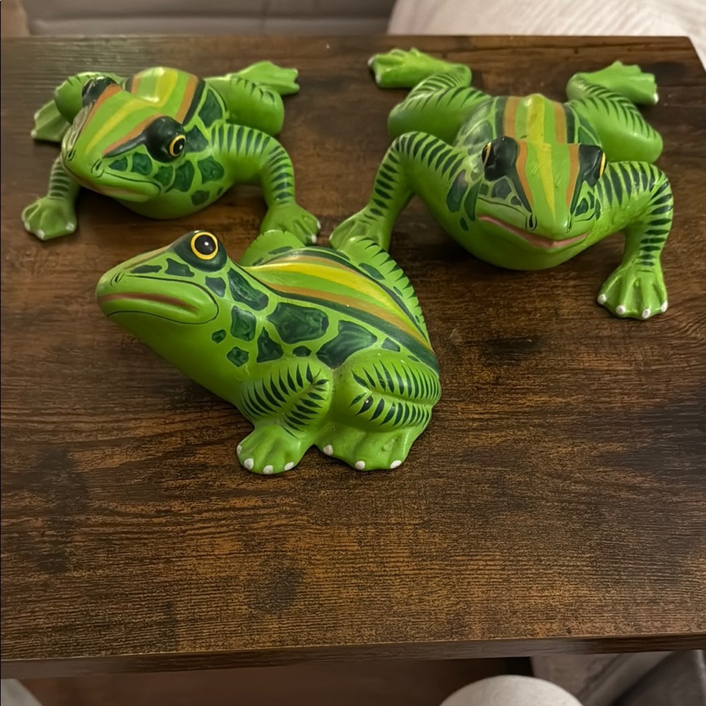 Mexico Green Frogs hand painted x3 terra cotta